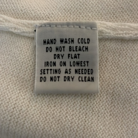 Pretty floral embroidered cream colored sweater, XL by Yarnworks - Picture 5 of 8